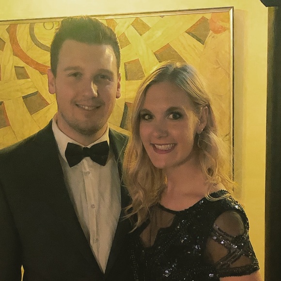 Meet your Posher, Elisa - Picture 1 of 1